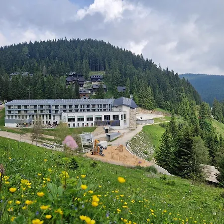 Apartment Mountain Paradise Golte